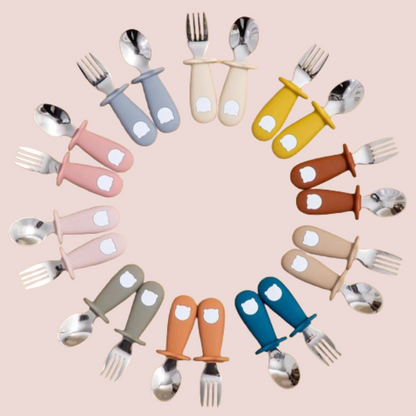 Small, Easy-to-Use Cutlery for Children and Toddlers