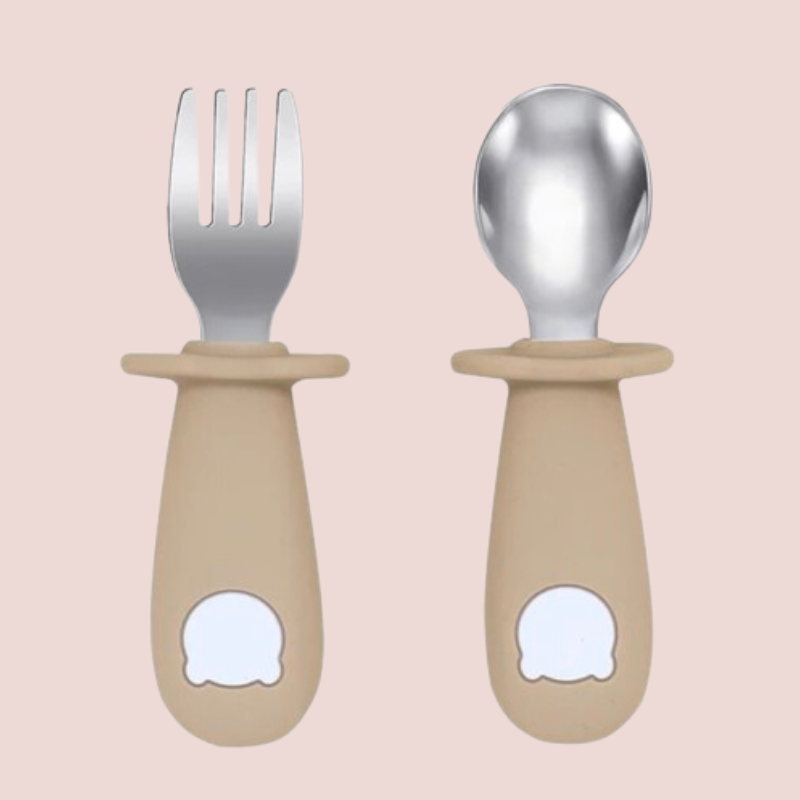 Small, Easy-to-Use Cutlery for Children and Toddlers