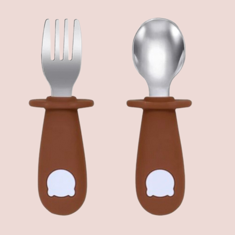 Small, Easy-to-Use Cutlery for Children and Toddlers