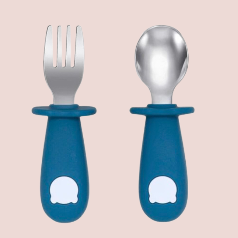 Small, Easy-to-Use Cutlery for Children and Toddlers